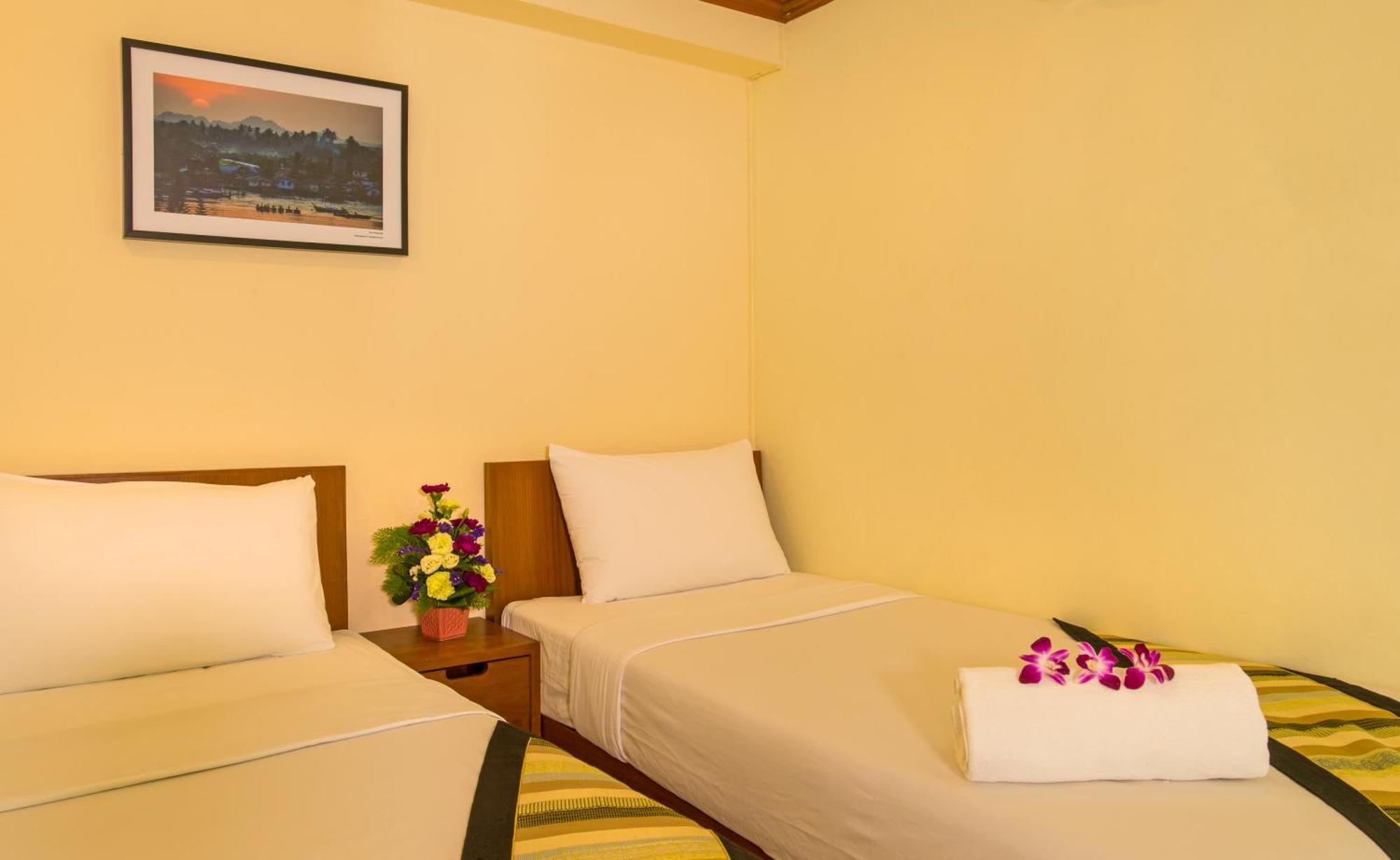 Krabi City Seaview Hotel Quarto foto
